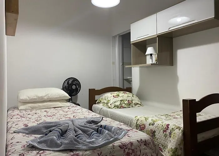 Hostel Gru Economico Com Quartos Individuais E Translado